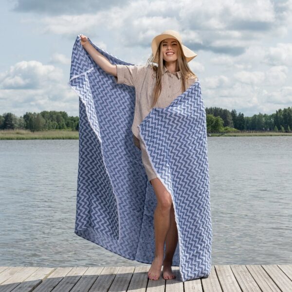 CROATIA Serviette de plage bleue