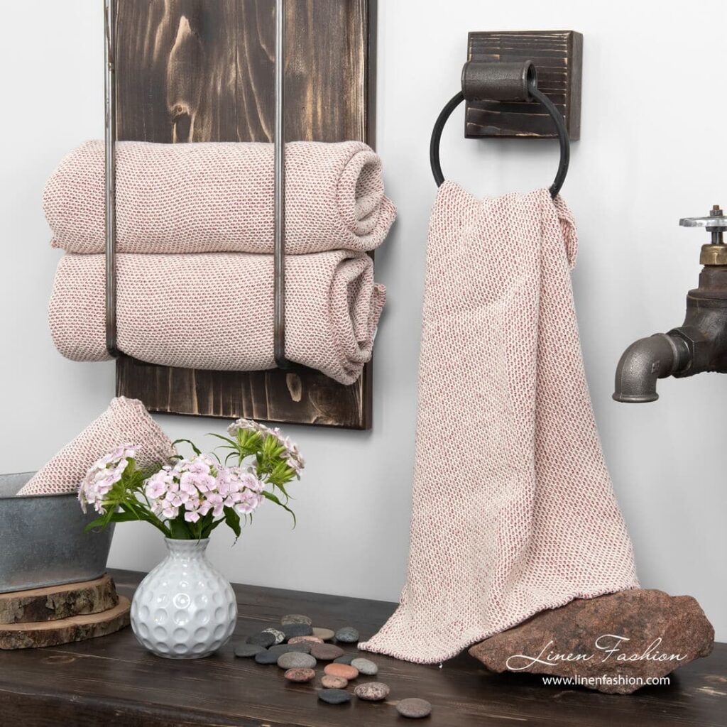 MORO Drap de bain rouge 1 MORO Drap de bain rouge