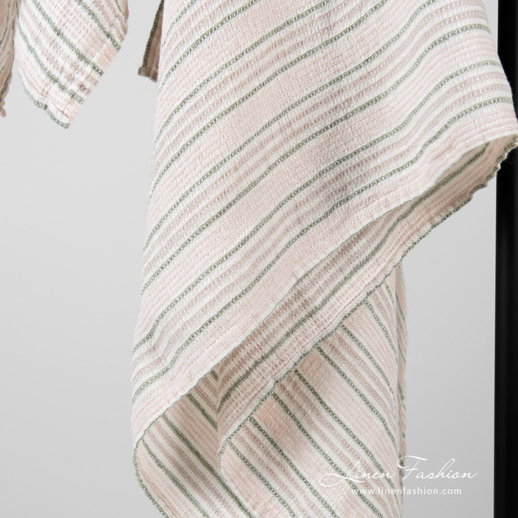 DOVERI Drap de bain rose 3 DOVERI Drap de bain rose – Image 3