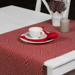 COSMOS Chemin de table rouge