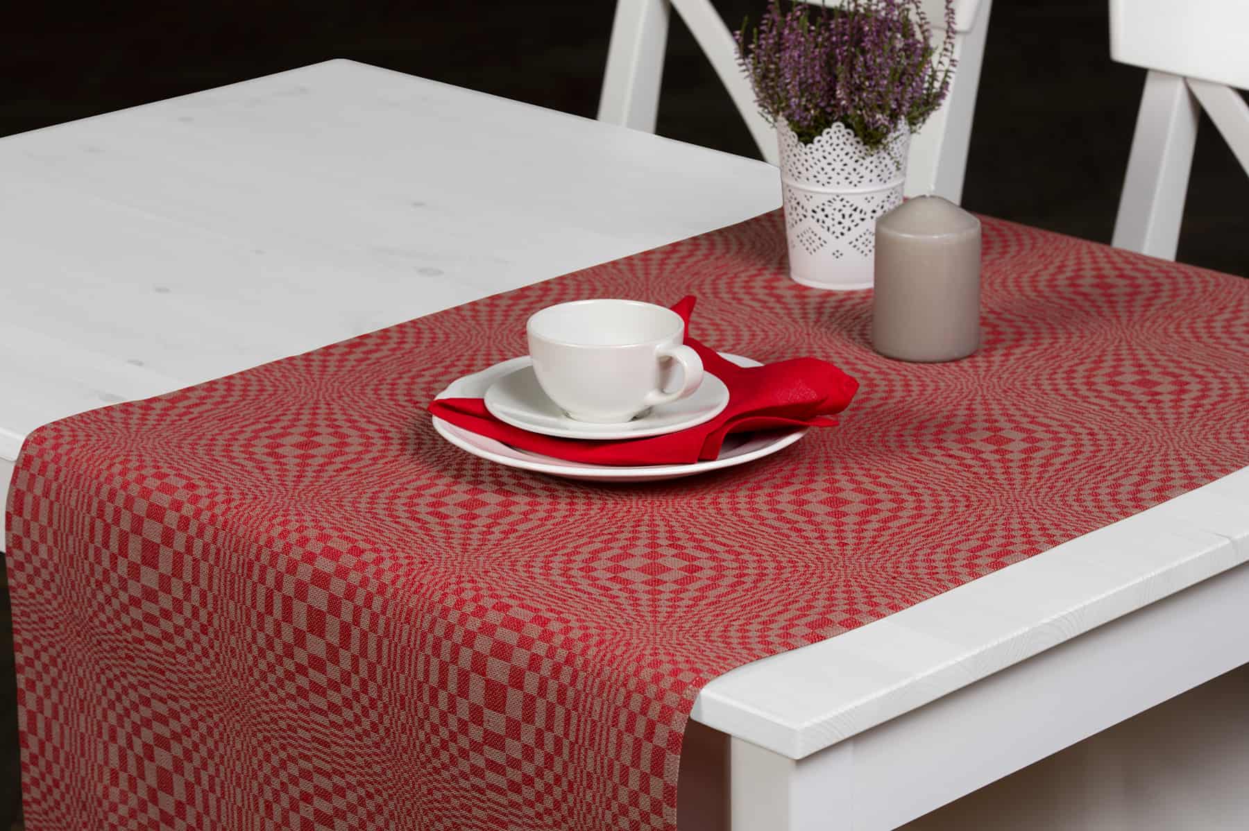 COSMOS Chemin de table rouge