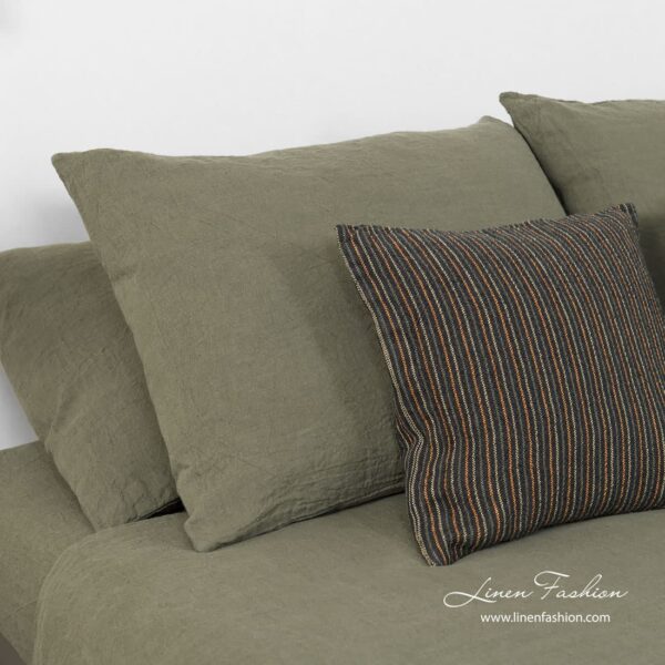 VAGABOND pillow case.