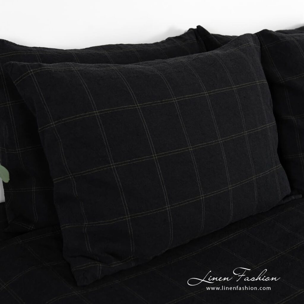 BOSKA Linge de lit 6 BOSKA linen cotton pillow case in black color, with green checks