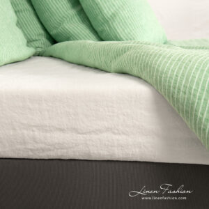 FROGA Linge de lit 12 bedlinen green stripes with white sheets, flat & fitted.