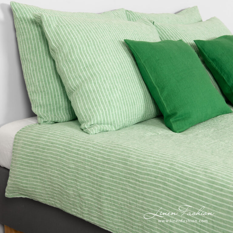bedlinen green stripes duvet cover.