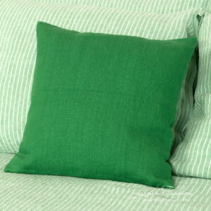 FROGA Linge de lit 15 bedlinen green stripes with green decorative pillow case.