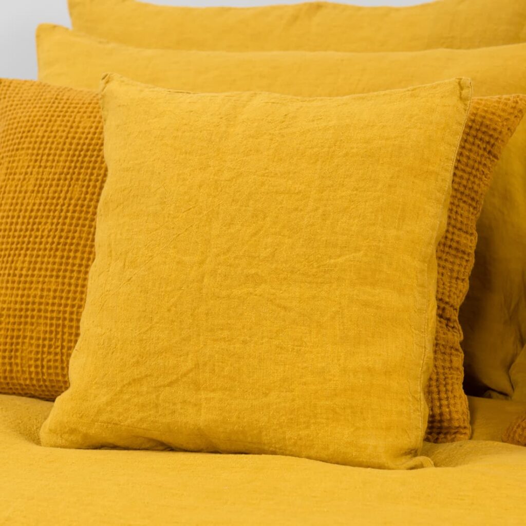 AMBERA Linge de lit 5 mustard yellow pillow case, washed