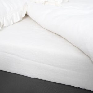 PROVANCE Linge de lit blanc 21 off white linen sheets fitted and flat