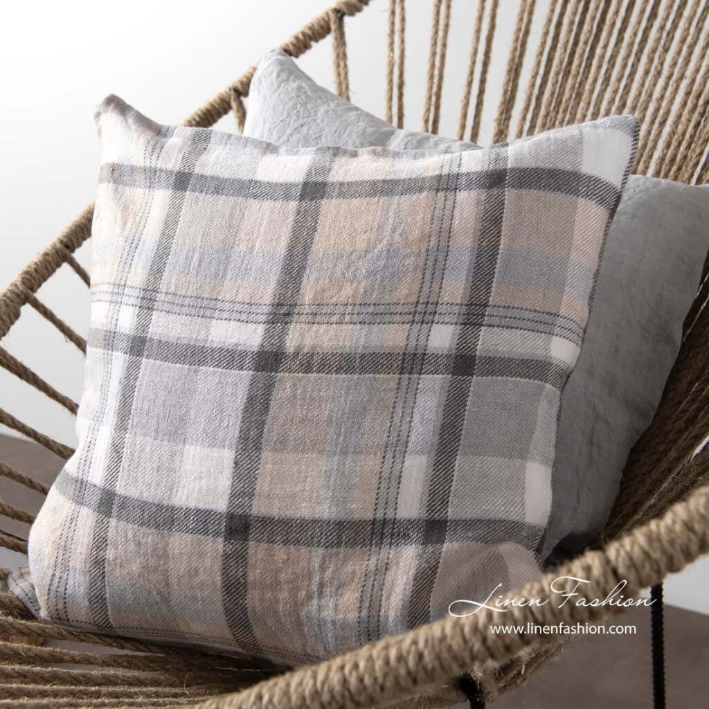 JARA Housse de coussin grise 1 JARA Housse de coussin grise