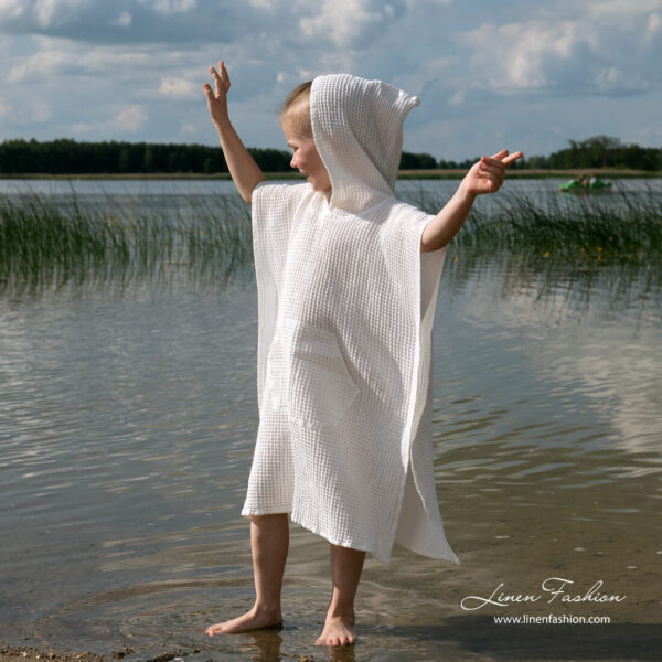 BINGO Poncho blanche – Image 2