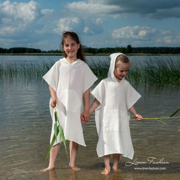 BINGO Poncho blanche – Image 4