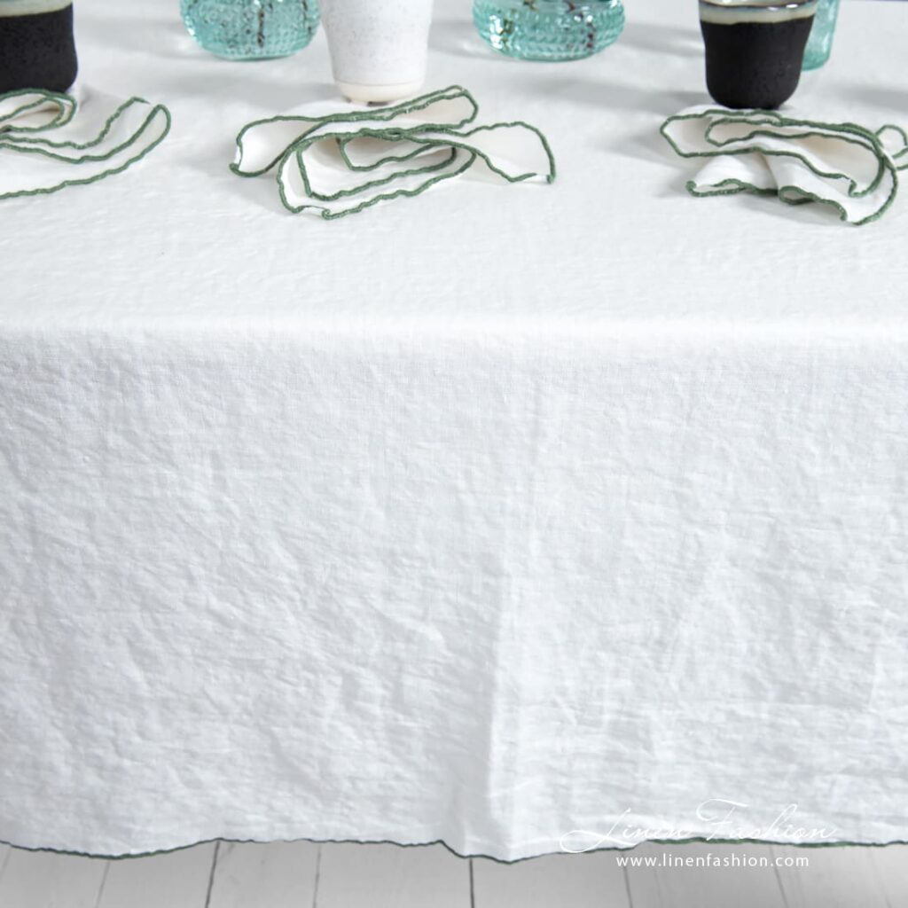 ARVO Nappe blanche avec bordure olivier 4 ARVO Nappe blanche avec bordure olivier – Image 4