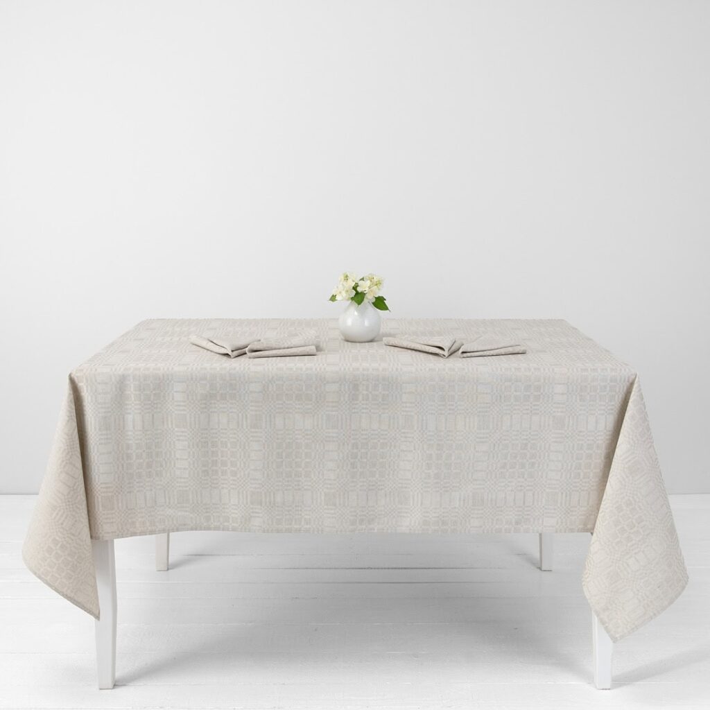 CAMPO Nappe beige 1 CAMPO Nappe beige