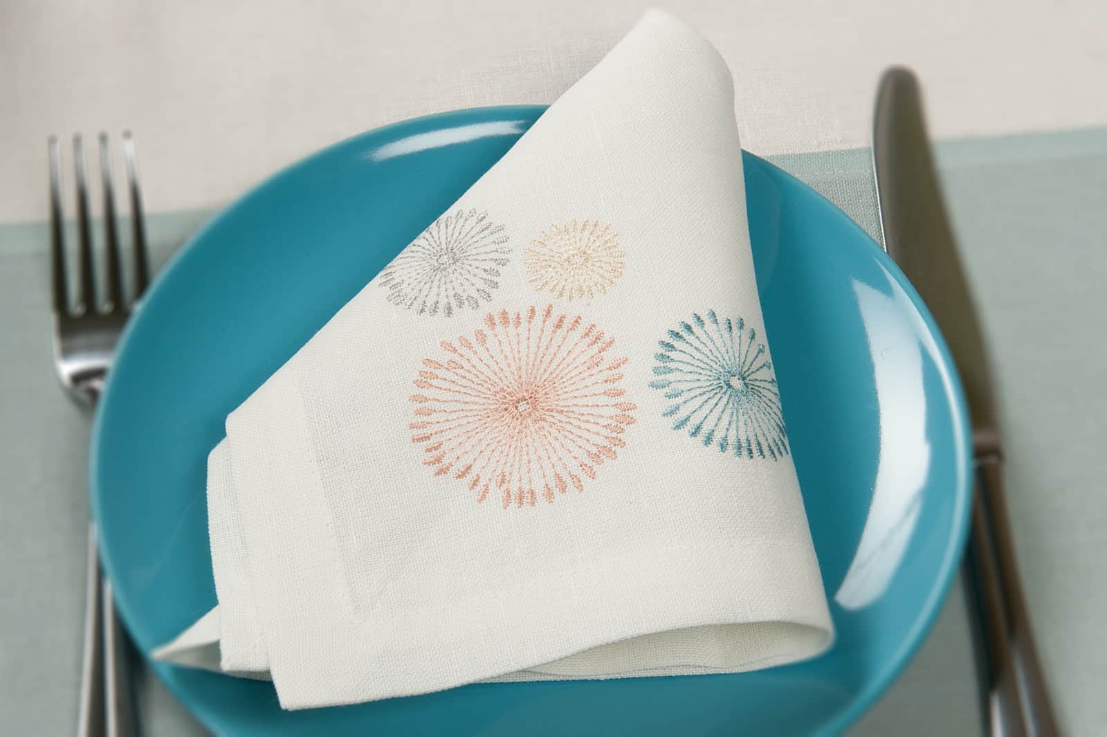 IRIS Serviette de table blanche