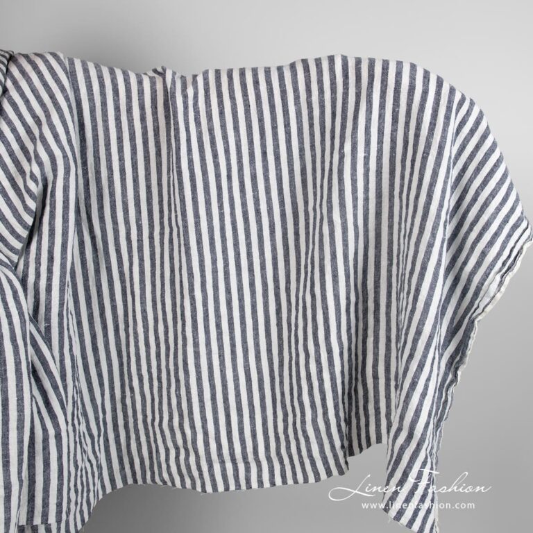 Wide linen fabric in blue stripes