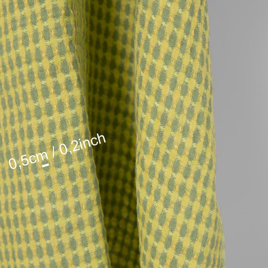 Tissu en lin lavé à motifs jaunes et verts 5 Washed linen fabric yellow and green pattern, with measurements