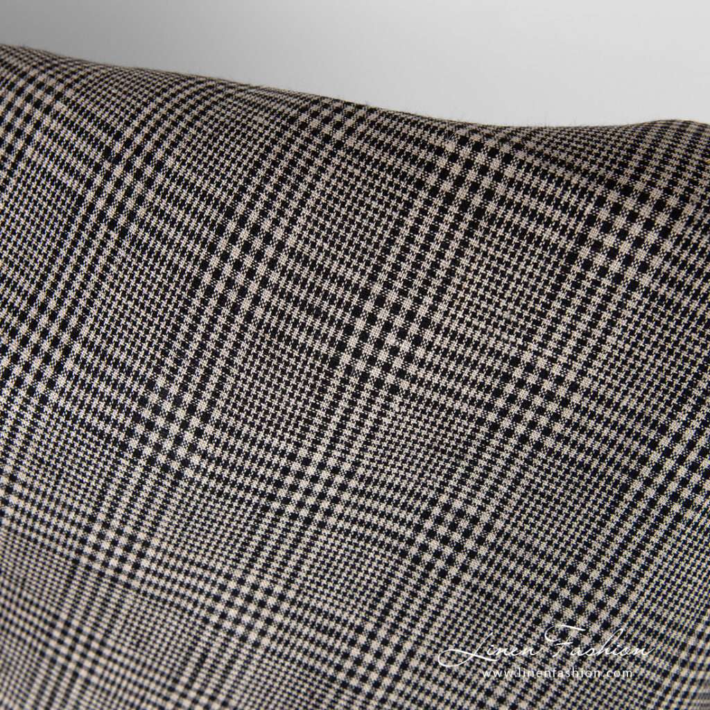 Tissu de lin à carreaux noirs et grisâtres 3 Checked linen frabric with natural (undyed) and black yarns