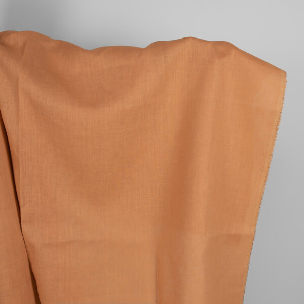 Tissu de lin orange-brun clair