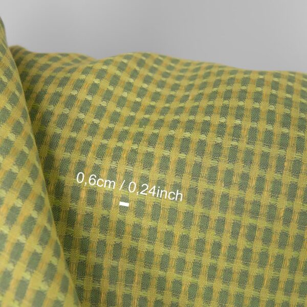 Tissu de lin jaune et vert à motifs structurels – Image 4