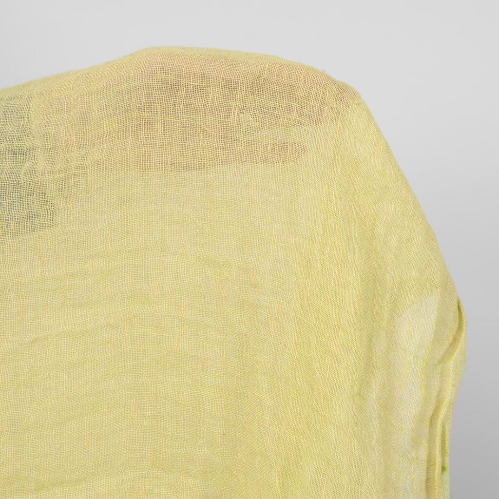 Tissu gaze lin vert jaune lavé 2 yellow gauze linen fabric washed, transparent