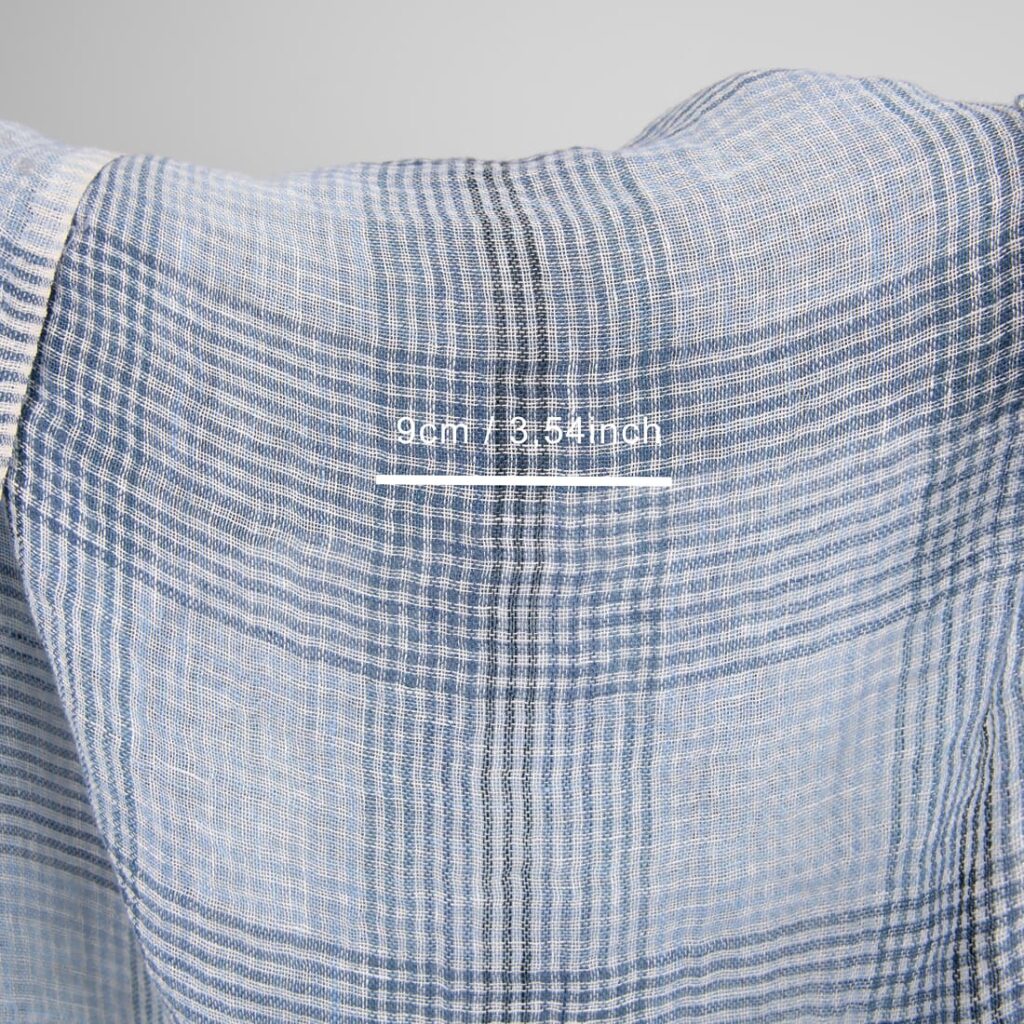 Tissu lavé en gaze de lin à carreaux bleus 4 linen gauze blue checks fabric, 145cm. width