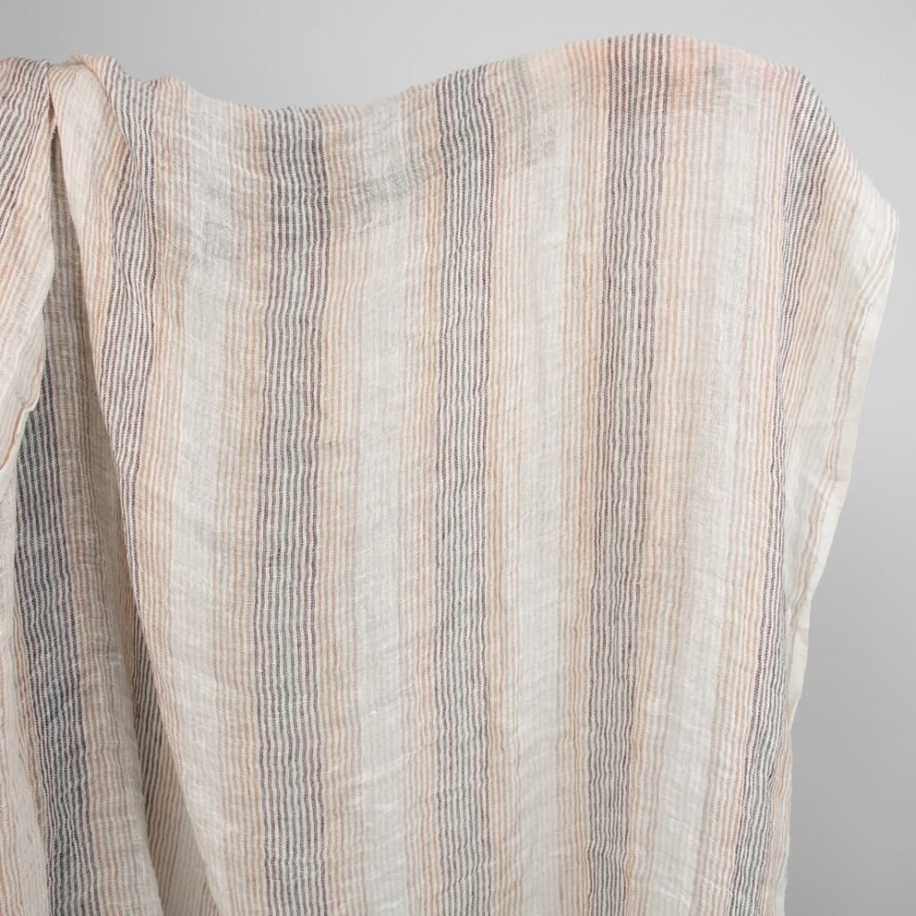 Tissu lavé en gaze de lin à rayures brunes 1 linen gauze fabric in brown stripes