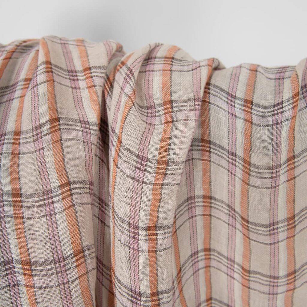 Tissu de lin lavé à carreaux multicolores transparent 4 Washed linen fabric multicolour checks transparent, texture