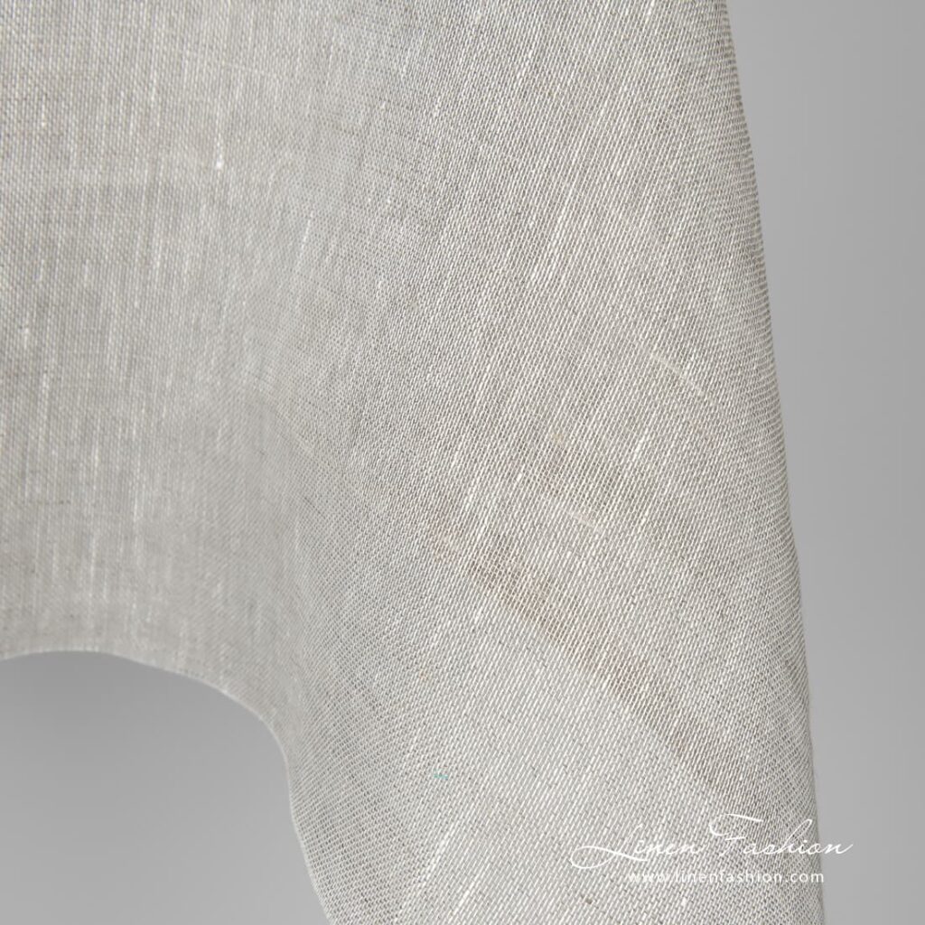 Tissu de lin transparent en gris clair 4 Transparent, lightweight light grey 100% linen fabric