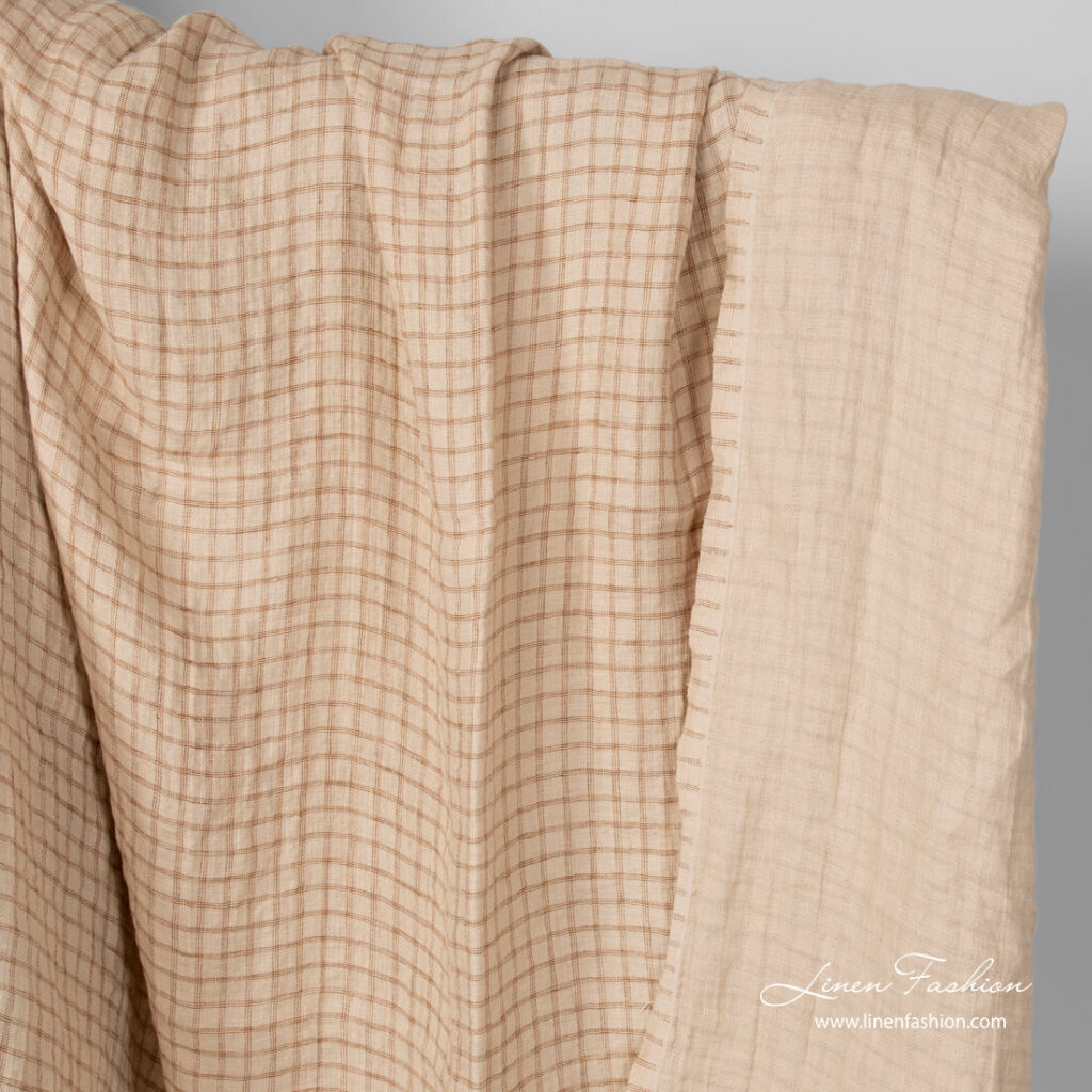 Tissu à carreaux double couche en lin, couleur sable, lavé 1 Washed linen double sided sand colour fabric