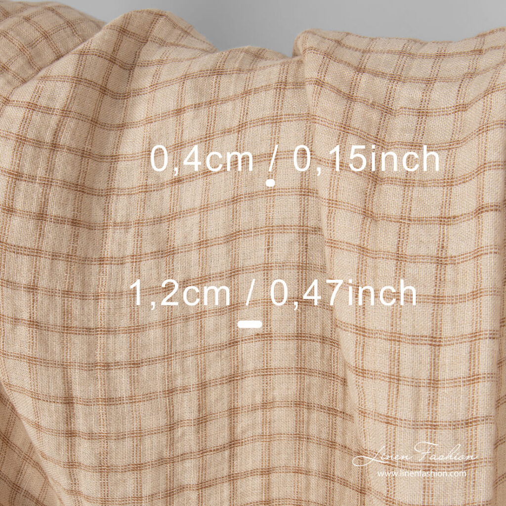 Tissu à carreaux double couche en lin, couleur sable, lavé 2 Check measures on washed linen fabric in sand colour