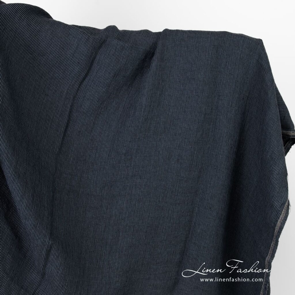 Tissu de lin noir à rayures lavées 1 Black linen fabric with stripes