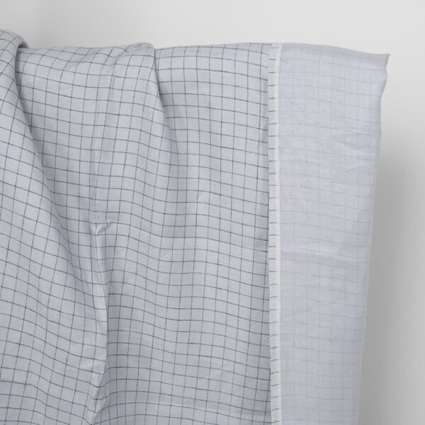 Tissu de lin double face gris clair à carreaux bleus