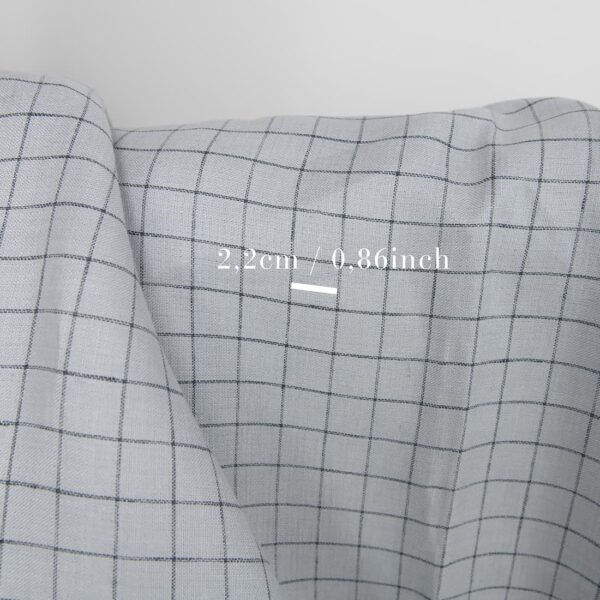 Tissu de lin double face gris clair à carreaux bleus – Image 3