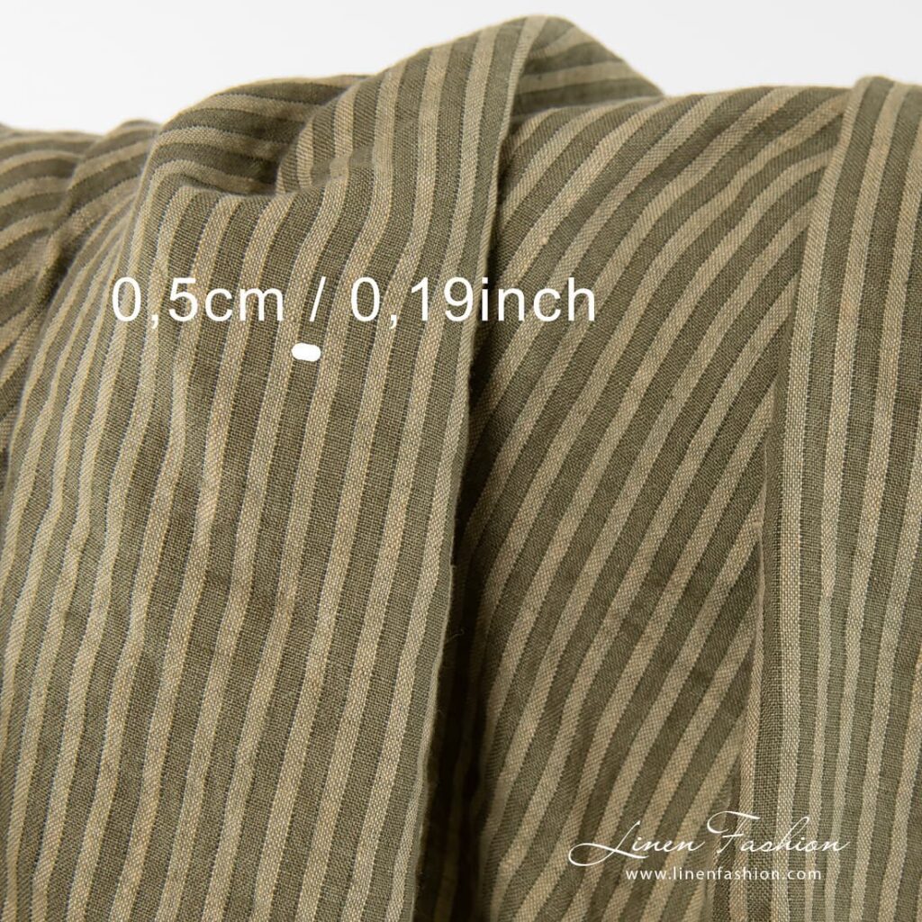 Tissu de lin à rayures vertes et jaunâtres lavées 4 Washed 100% linen fabric in stripes, green.