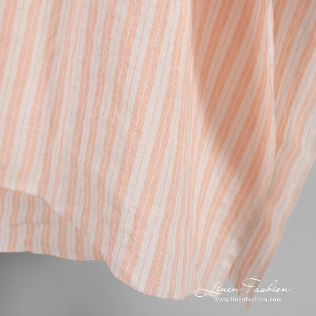 Tissu de lin rayé, couleur pêche, lavé 3 Striped linen fabric in peach color, specially washed to increase softness