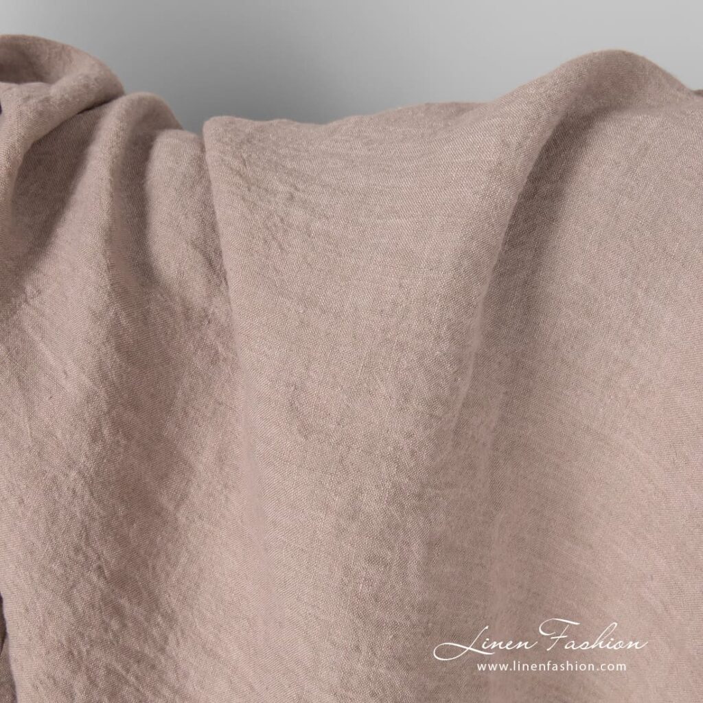 Tissu de lin large, couleur rose fumé, lavé 2 Washed smokey rose linen fabric, extra width