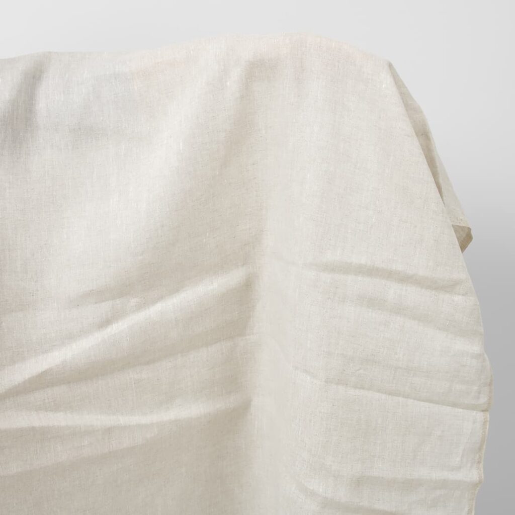 Tissu en lin uni gris clair 1 Plain linen fabric in light grey