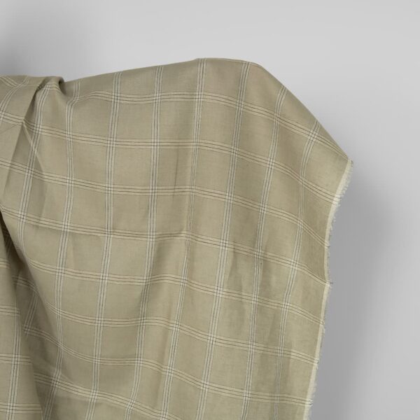 Tissu de lin à carreaux vert-beige