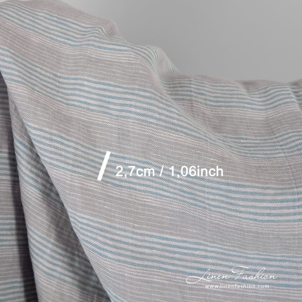 Tissu de lin gris-bleu clair à rayures lavées 4 Grey blue linen fabric in stripes, perfect for clothes and home textile