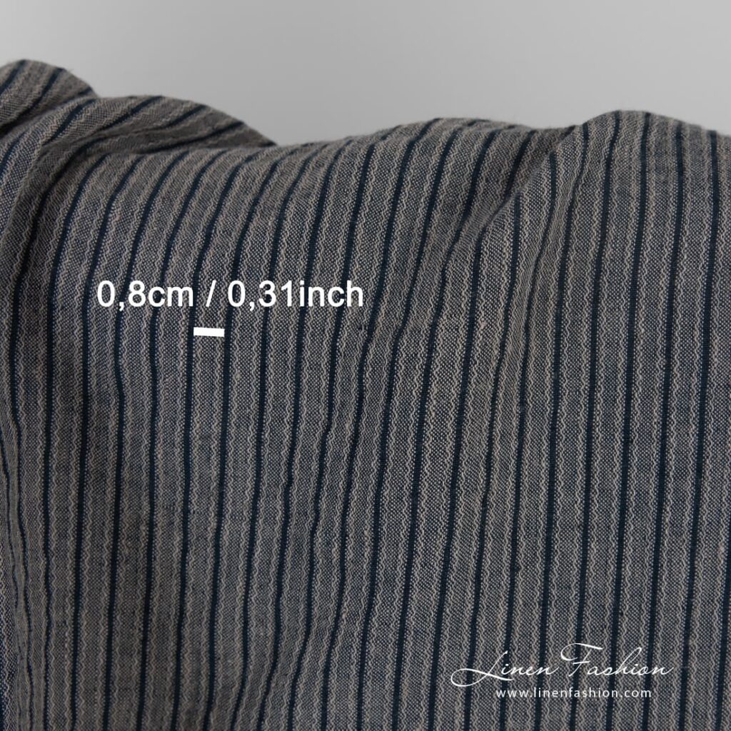 Tissu de lin à rayures bleu-noir lavées 4 Linen jacquard fabric in black stripes, perfect for clothes and home textile