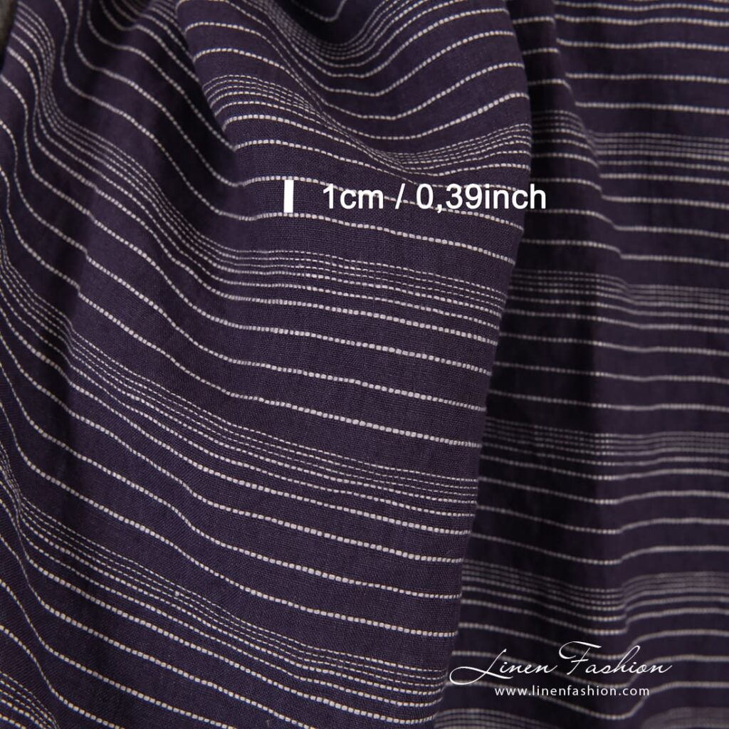 Tissu de lin bleu foncé à rayures lavées 4 Dark blue linen fabric in stripes, perfect for home textile and clothes