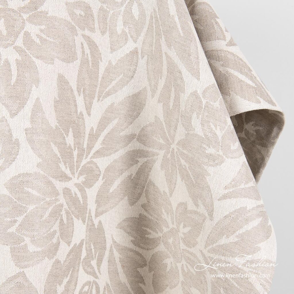 Tissu en lin et coton gris clair avec fleurs 2 Light grey linen cotton fabric in flower pattern