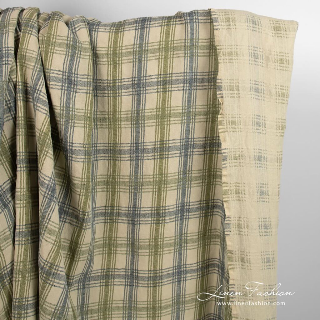 Tissu en coton lin vert à carreaux lavés 1 Green linen cotton fabric in checks