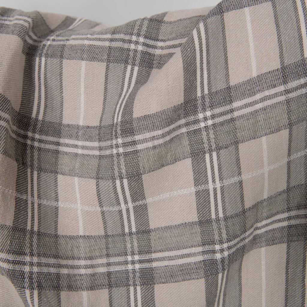 Tissu en coton lin lavé à carreaux beiges 2 Washed linen cotton fabric in beige checks, twill weave