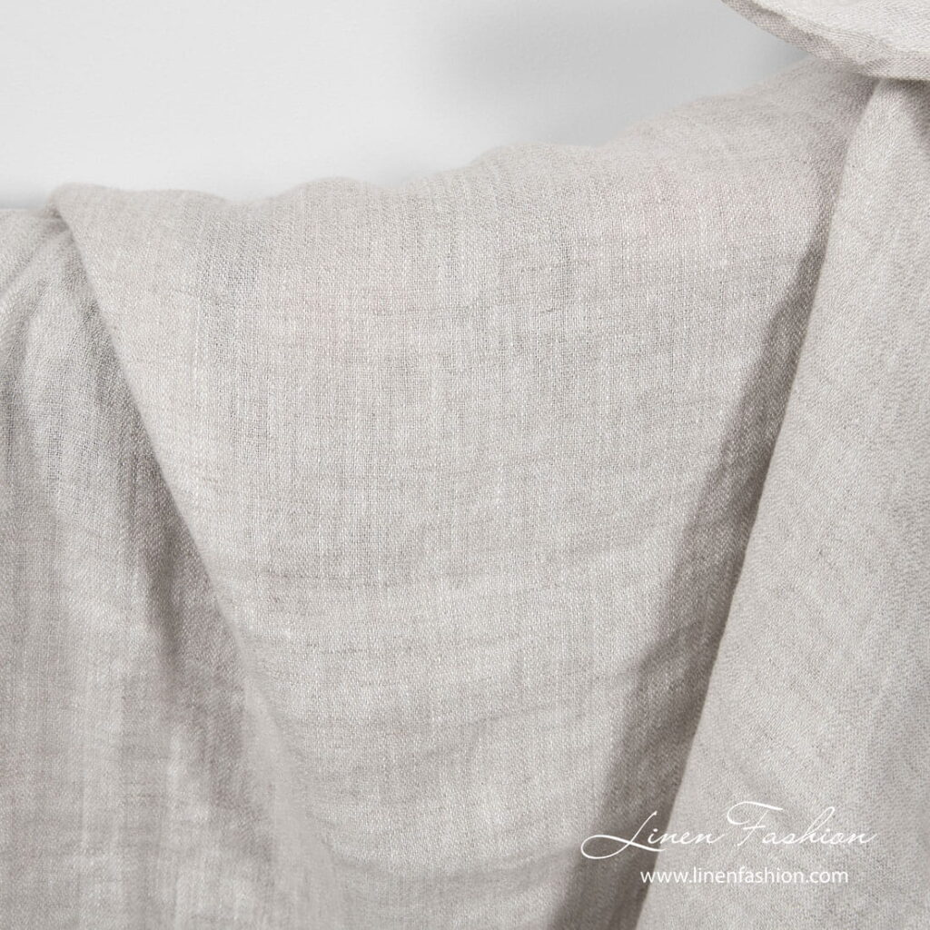 Tissu en lin lavé gris clair minuscule à chevrons 2 Washed linen fabric light grey tiny herringbone