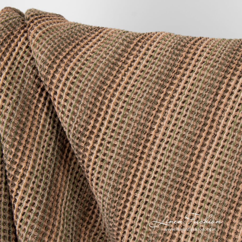 Tissu en lin et coton lavé de couleur marron 3 Linen cotton fabric in several shades of brown
