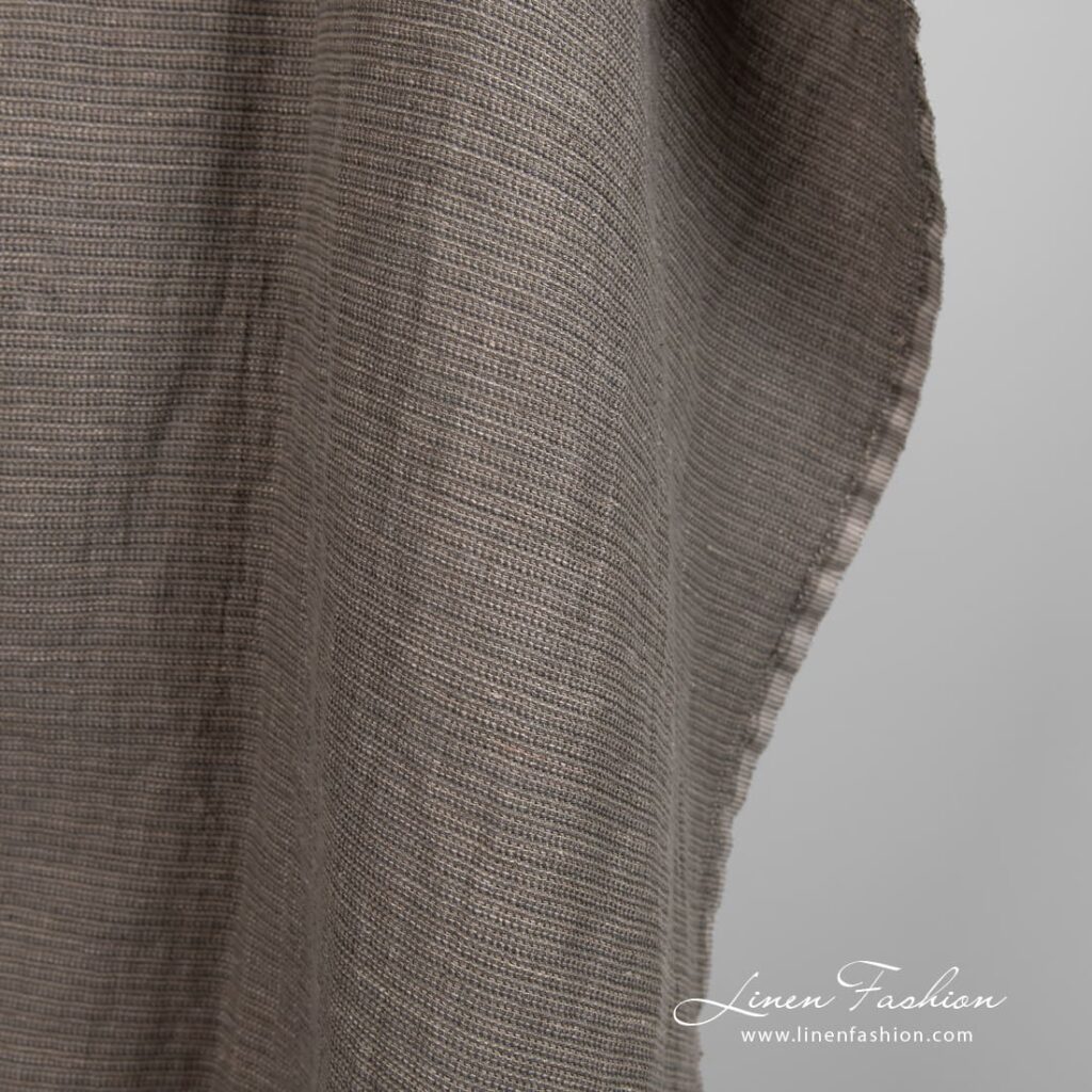 Tissu en coton lin gris lavé 4 Linen cotton fabric in small delicate design