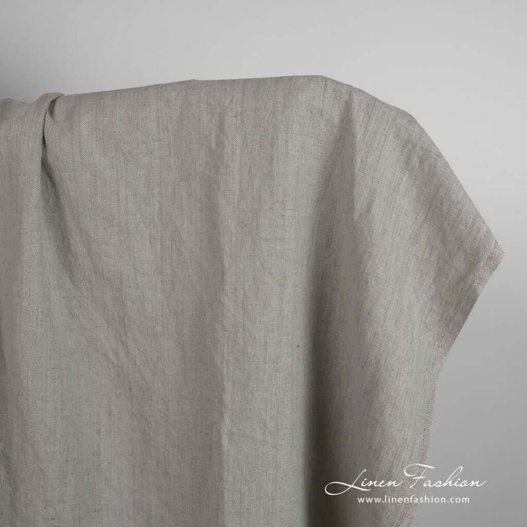 Tissu en lin et coton de couleur vieux vert lavé 2 Specially washed fabric to increase softness