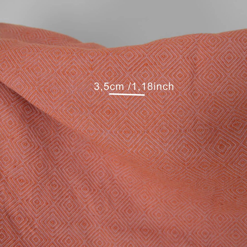 Tissu en coton lin lavé à motifs de losanges orange lilas 2 Washed linen cotton fabric in orange lilac diamond pattern, softened