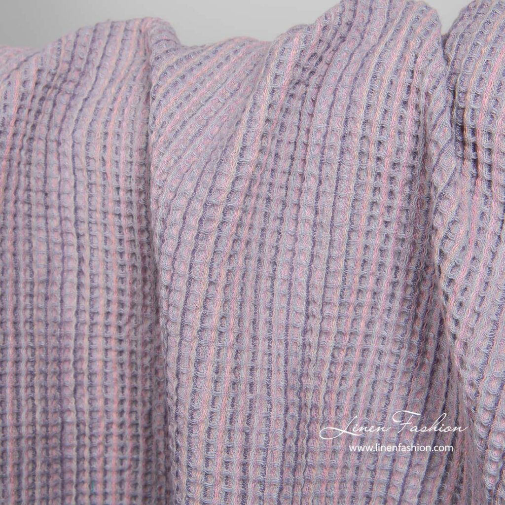 Tissu gaufré en coton lin lavé lilas 2 Tissu gaufré en coton lin lavé lilas – Image 2